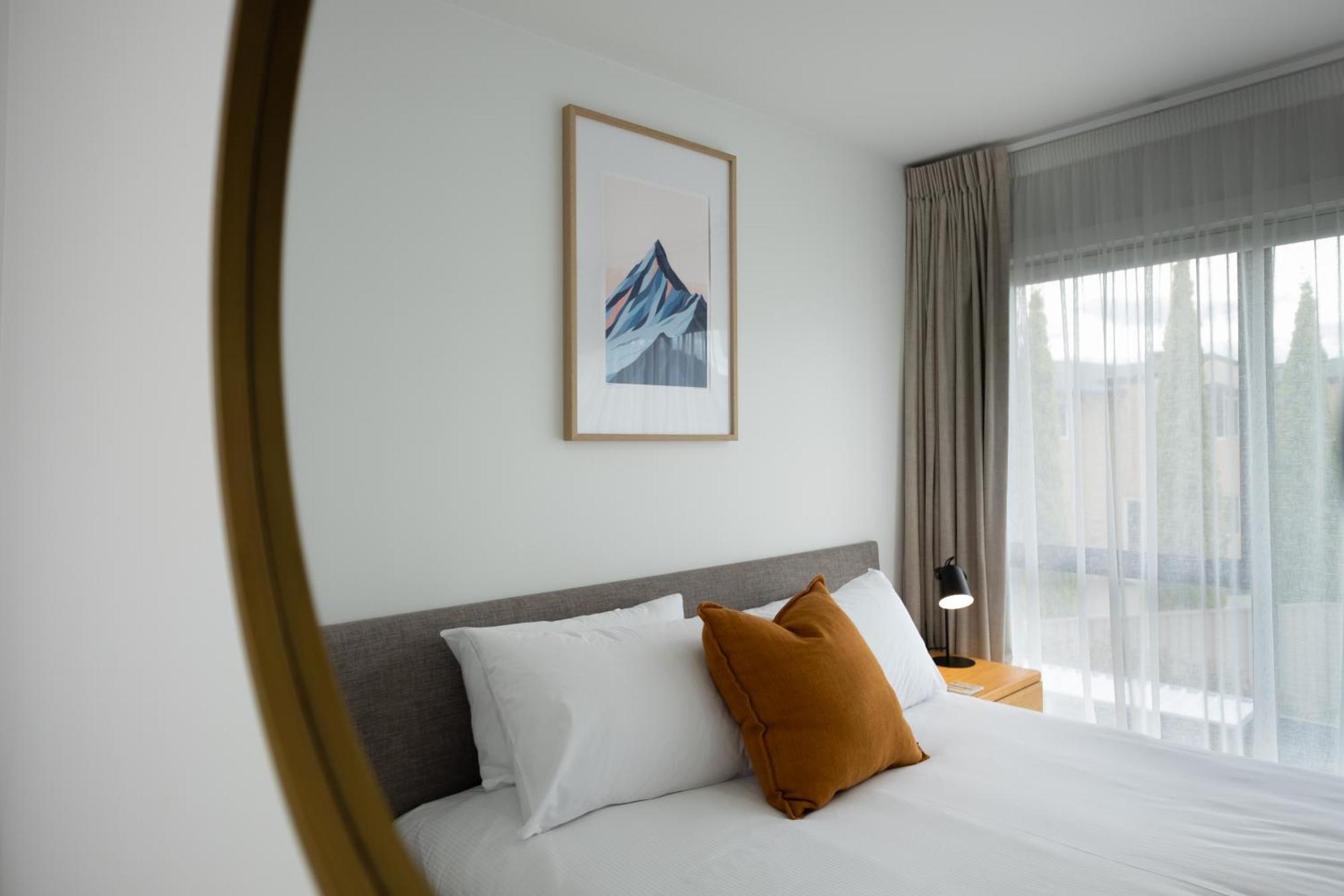 Alpine Junction Townhouse Apartments, Lodge & Hotel Wanaka Dış mekan fotoğraf