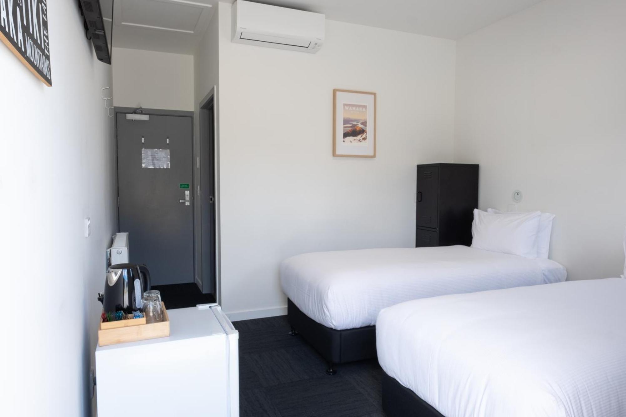 Alpine Junction Townhouse Apartments, Lodge & Hotel Wanaka Dış mekan fotoğraf