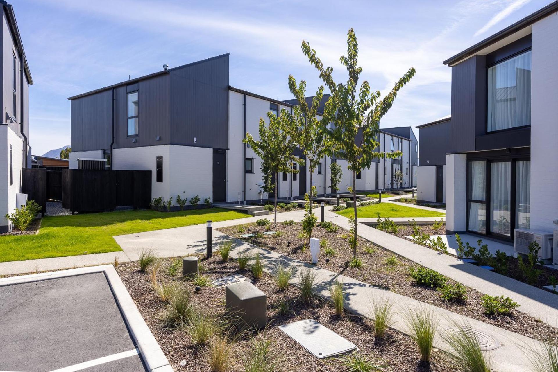 Alpine Junction Townhouse Apartments, Lodge & Hotel Wanaka Dış mekan fotoğraf
